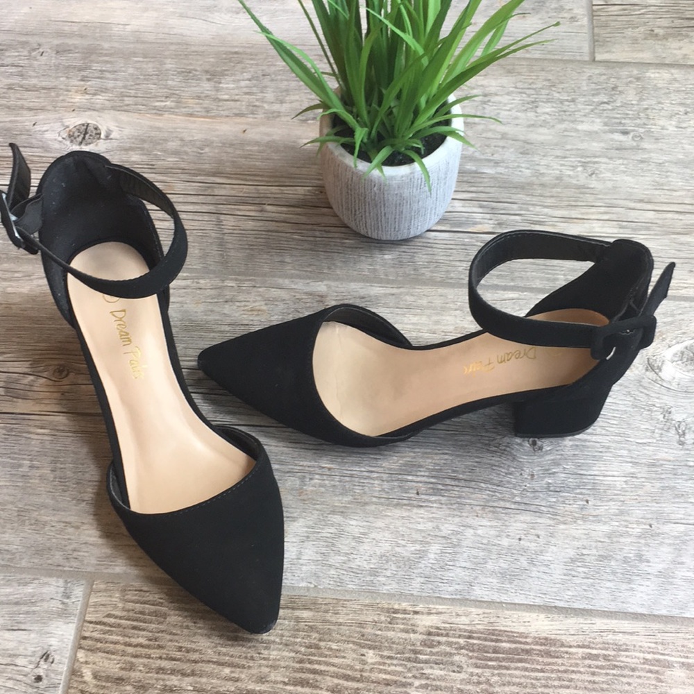 Black closed toe block heel with ankle straps 6